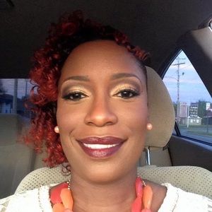 Meet your Posher, Emerald